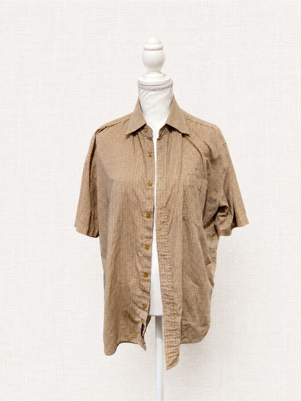 Vintage Y2K R2 Randy Men's Short Sleeve Button-Up Shirt in Tan Gingham